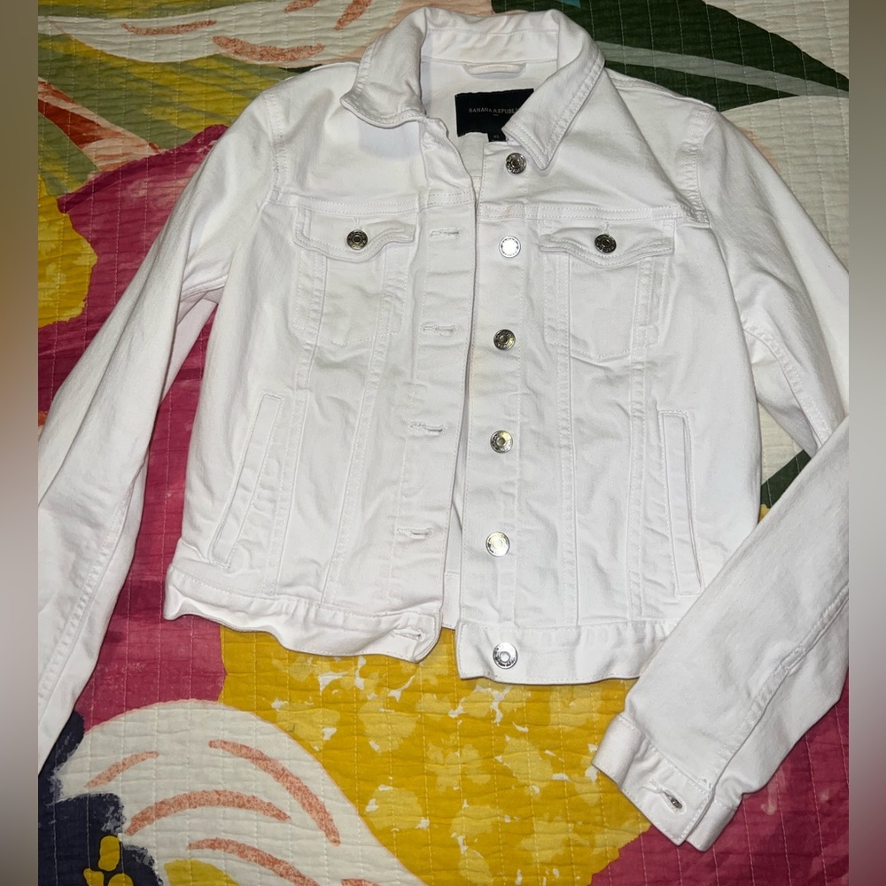 White denium jacket